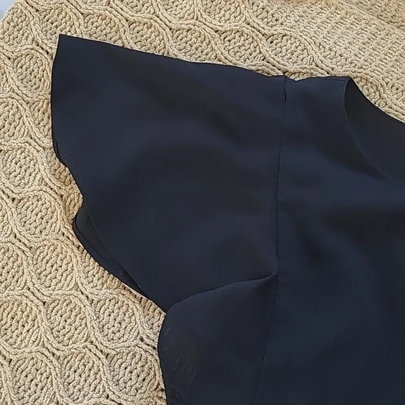 Jessica Howard LBD with Short Flutter Sleeves - Size 14 - Picture 2 of 7